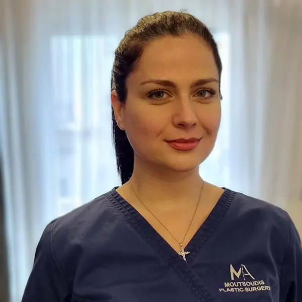 Χρύσα Λαζαροπούλου