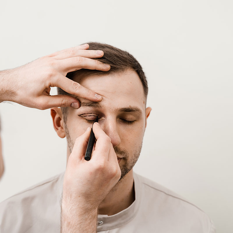 Functional Concerns and Medical History Before Blepharoplasty
